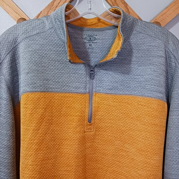 G.H. Bass & Co Yellow/Grey Textured Quarter Zip Men's - Picture 2 of 6